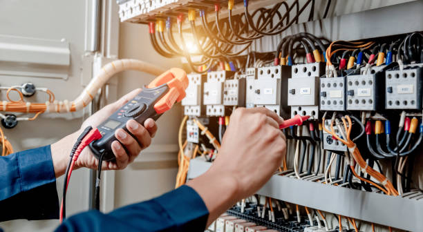 Best Affordable Electrician  in Briggs, OK